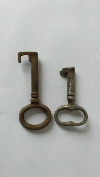 Lote 2 llaves antiguas grandes