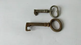 Lote 2 llaves antiguas grandes