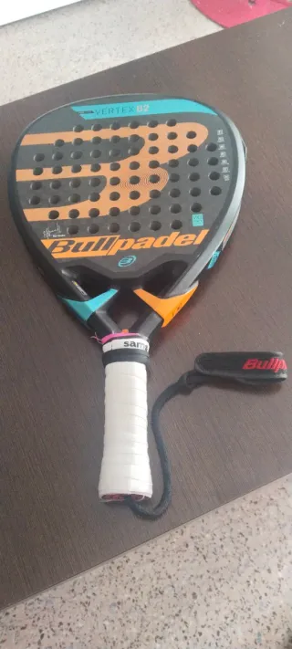 Pala de pádel Bullpadel Vertex 02
