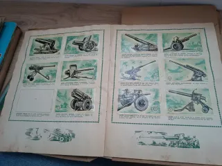 Álbum cromos Historia de las Armas casi completo