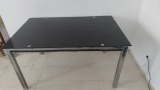 Mesa Comedor Cristal Negro y Metal