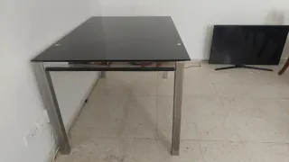 Mesa Comedor Cristal Negro y Metal