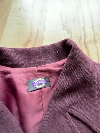 Chaqueta mujer burdeos