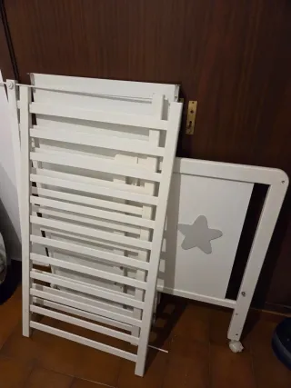 Cuna infantil blanca
