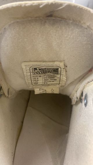 Patines de 4 ruedas blancos numero 38