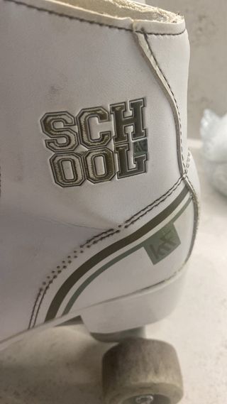 Patines de 4 ruedas blancos numero 38