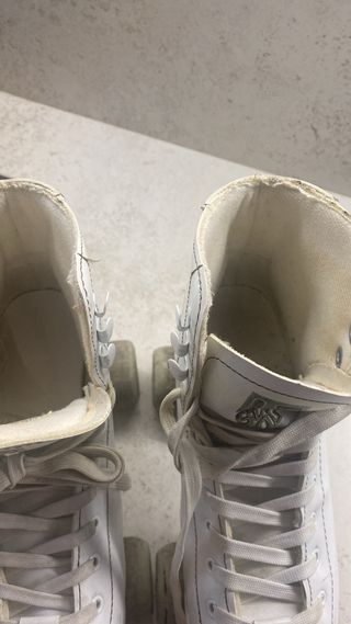 Patines de 4 ruedas blancos numero 38