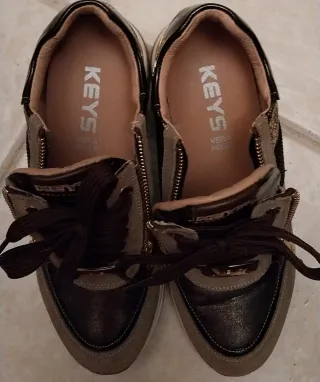 Zapatillas deportivas mujer marrón y oro