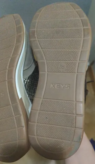 Zapatillas deportivas mujer marrón y oro