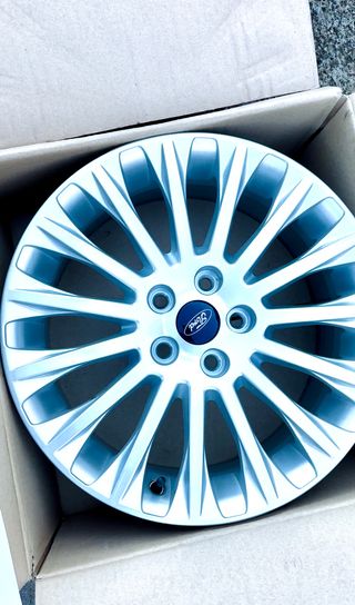 JUEGO 4 LLANTAS FORD 5X108 17