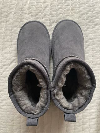 Botas UGG grises