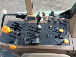 Tractor John Deere 7810