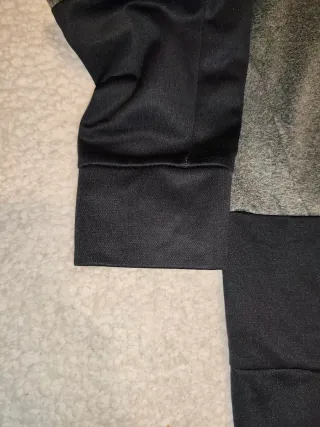 Sudadera Nike Dri-FIT Gris y Negra