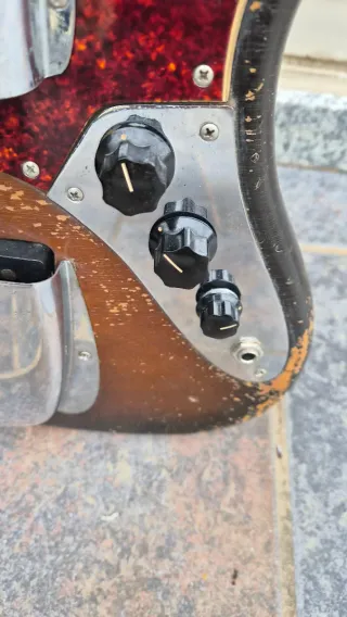 Bajo Fender Jazz Bass 1970 Sunburst