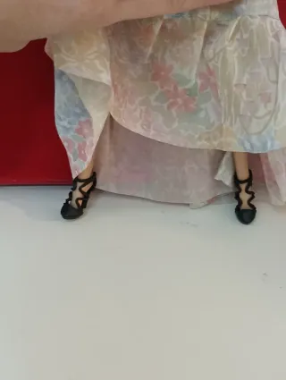 Integrity Toys Fashion Royalty Muñeca