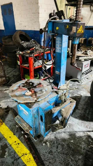 Desmontadora de ruedas