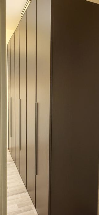 Armadio 6 ante marrone h.2.70x2.60