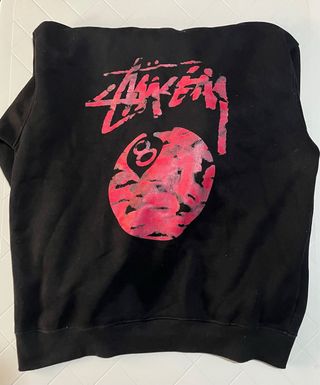 Sudadera Stussy Negra con Logo Rosa