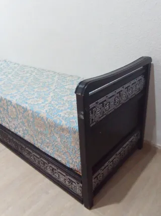 Sofá Marroquí Tela y Madera