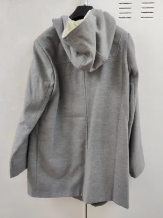 Abrigo premamá gris