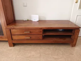 VITRINA, MUEBLE TV Y MESA CENTRO ESTILO RÚSTICO