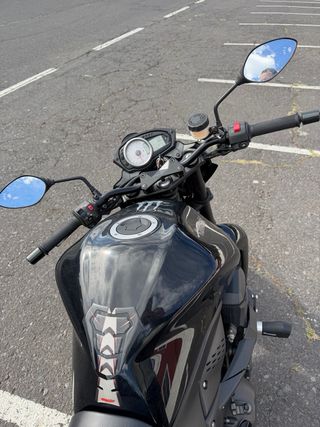 Kawasaki Z750 Naked Negra