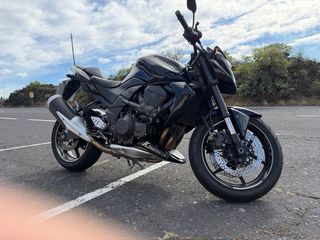 Kawasaki Z750 Naked Negra