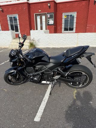 Kawasaki Z750 Naked Negra