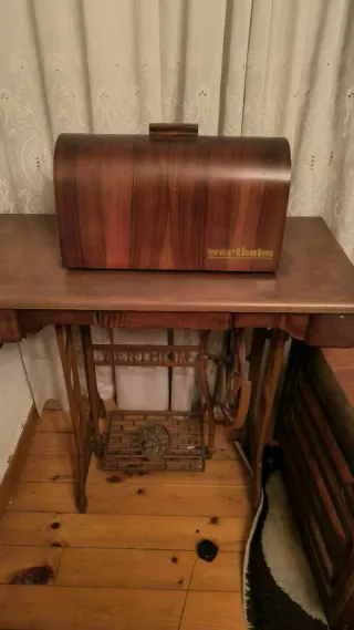 Máquina de coser Wertheim