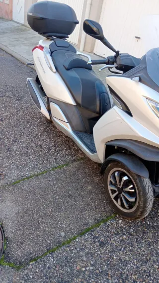 Peugeot 400 500cc 3 Ruedas Automática