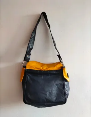 Borsa vintage pelle blu e gialla