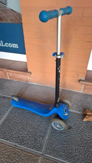 Patinete infantil azul