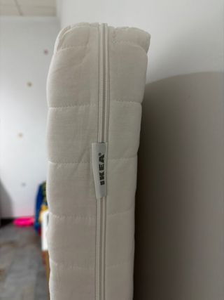 Cama IKEA con colchón