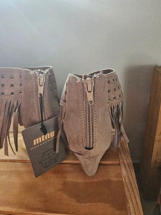 Sandalias cuña Mustang beige T.39 nuevas