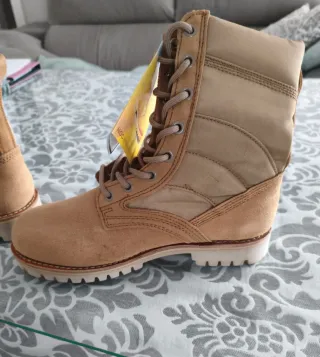 Botas desierto talla 43 colo arena