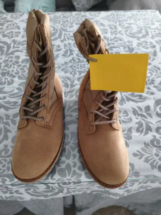 Botas desierto talla 43 colo arena