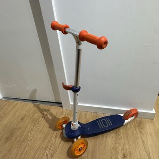 Patinete infantil 3 ruedas naranja y azul