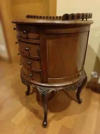 Original mesita auxiliar redonda antigua de madera