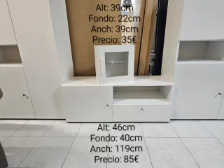 Set de Muebles de salón blancos.