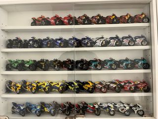 10x Supporti Personalizzati 1:18 Maisto Altaya