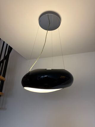 Lámpara colgante vibia comedor negra y blanca