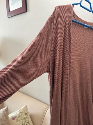 Capa Renatta Rayas Beige y Rojo Talla Única