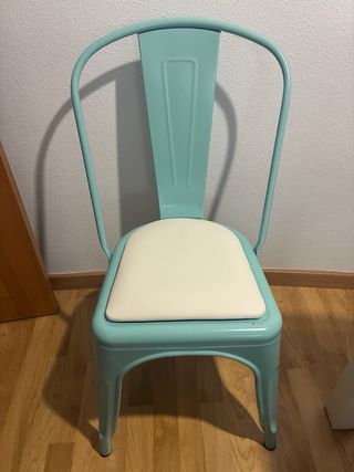 6 Sillas SKLUM + cojín magnético a precio regalo