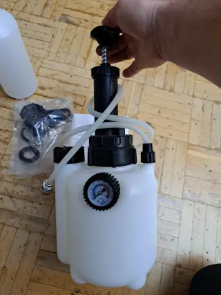 Purgador de frenos manual NUEVO