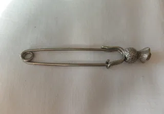 Spilla con brillantino color ambra