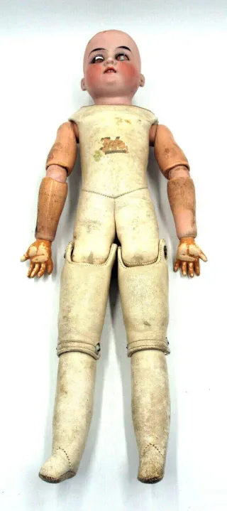 Muñeca antigua porcelana DEP sobre 1900
