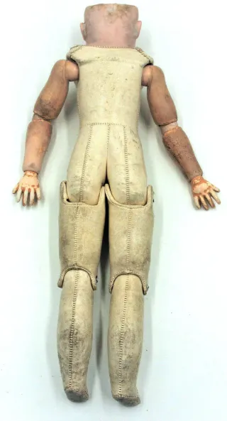Muñeca antigua porcelana DEP sobre 1900