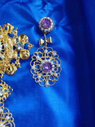 Conjunto Aderezo Dorado Cristales Lilas Perlas