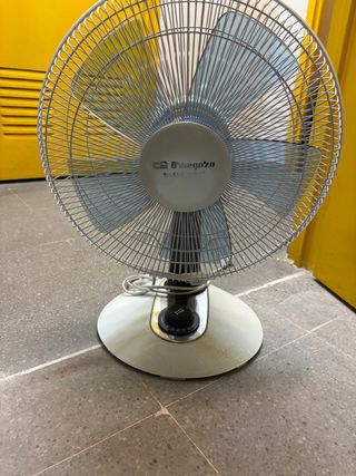 Ventilador de mesa Orbegozo
