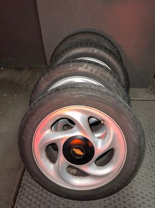 Juego 4 Llantas 185/55R15 82V Chevrolet. 15” 4x100